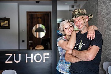 Ferienwohnung in Sand in Taufers - Ihre Gastgeber Klaudia und Norbert