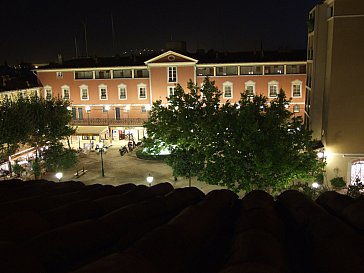 Ferienwohnung in Port Grimaud - Piazza by night