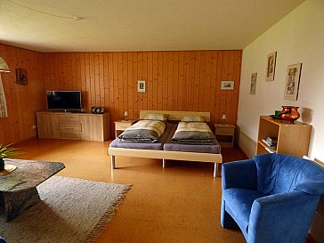 Ferienwohnung in Brienz - Wohnschlafzimmer