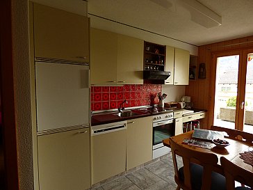 Ferienwohnung in Brienz - Küche mit Esstisch