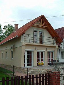 Ferienhaus in Harkány - Frontansicht des Ferienhauses
