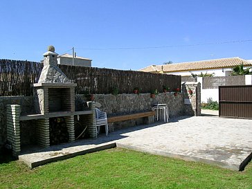 Ferienhaus in Conil de la Frontera - Garten mit Grill