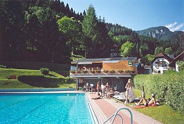 Ferienwohnung in Aflenz - Das Freibad in Aflenz Kurort