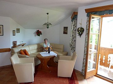 Ferienwohnung in Mondsee - Gemütliche Sitzecke im Erker