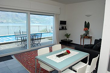 Ferienhaus in Porto Valtravaglia - Wohnzimmer kleine Wohnung mit Aussicht