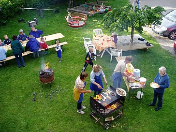 Ferienwohnung in Natz-Schabs - Grillfest im Garten