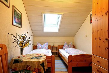 Ferienwohnung in Kirchdorf im Wald - Zweites Schlafzimmer mit 2 Einzelbetten