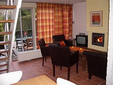 Ferienhaus in Bruinisse - Haus 2 - Wohnbereich mit Kamin