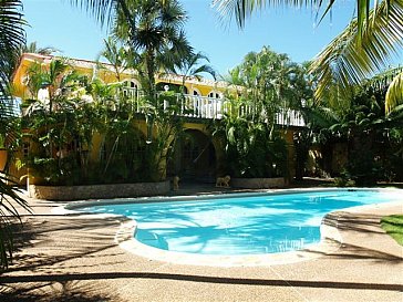 Ferienhaus in Playa el Agua - Villa Amarilla mit Pool