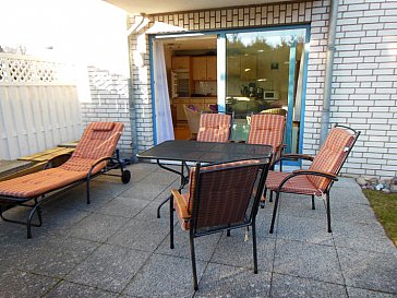 Ferienwohnung in Haffkrug - Grosse Terrasse mit schönen Gartenmöbeln