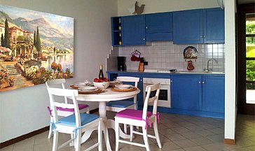 Ferienwohnung in Toscolano Maderno - Die Küche im Wohnraum