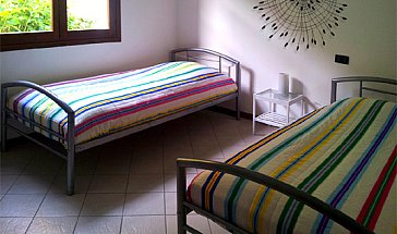 Ferienwohnung in Toscolano Maderno - Zweiter Schlafraum mit 2 Betten