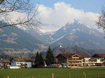 Ferienwohnung in Fischen im Allgäu - Haus mit Bergblick