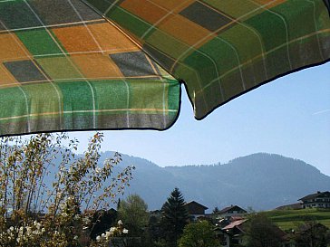 Ferienwohnung in Fischen im Allgäu - Balkon mit Bergblick