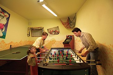 Ferienwohnung in Mals-Burgeis - Spielraum mit Tischtennis und Tischfussball