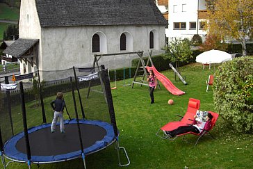 Ferienwohnung in Mals-Burgeis - Trampolin und Spielplatz