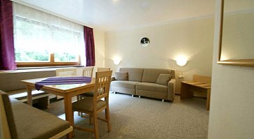 Ferienwohnung in See - Wohnschlafzimmer