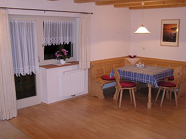 Ferienwohnung in Reschen - Ferienwohnung für 4-6 Personen (65 m², 2ter Stock)