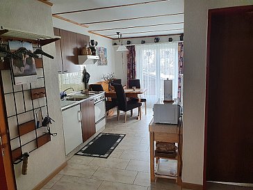 Ferienwohnung in Randa - Küche mit Essraum