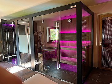 Ferienwohnung in Lana - Wellness Sauna Dampfbad Erlebnisdusche