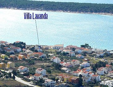 Ferienwohnung in Rab - Die Villa ist nur 80m vom Strand entfernt