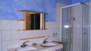 Ferienwohnung in La Motte du Caire - Das Badezimmer