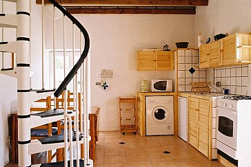 Ferienwohnung in Ver - Küche mit Wendeltreppe