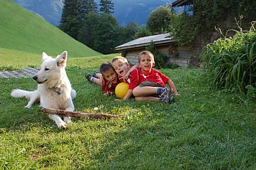 Ferienwohnung in Ennenda - Spielplatz im Grünen