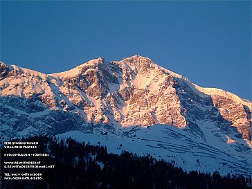 Ferienwohnung in Sulden - Aussicht aus unseren Wohnungen - Sonnenaufgang