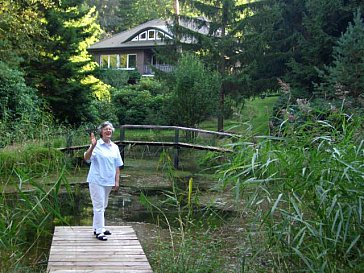 Ferienhaus in Lutterloh - Der Steg von unserem Gartenteich