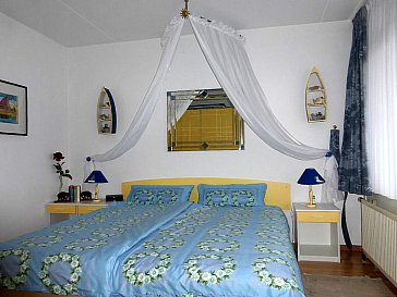 Ferienwohnung in Callantsoog - Schlafzimmer 1 mit Blick zur Düne