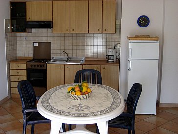 Ferienwohnung in Fiumefreddo di Sicilia - Wohnzimmer mit Küche