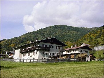 Ferienwohnung in Birnbaum - Das alte Zollhaus im Sommer