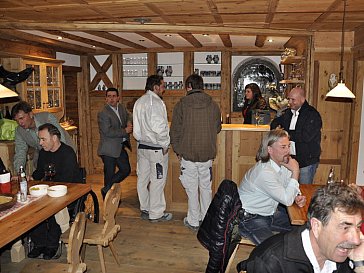 Ferienwohnung in Kastelbell-Tschars - Typische tiroler Gerichte in der Bauernstube