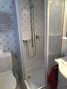 Ferienwohnung in Täsch-Zermatt - Dusche WC