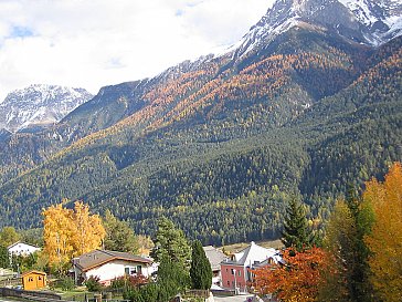 Ferienwohnung in Scuol - Blick aus dem Garten