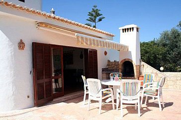 Ferienhaus in Portimão-Belomonte - Terrasse mit Grill