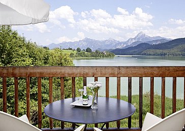 Ferienwohnung in Füssen - Aussicht auf den Weissensee vom Balkon