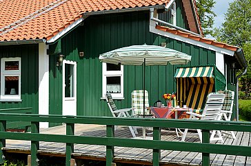 Ferienhaus in Barsfleth - Terrasse am grünen Haus