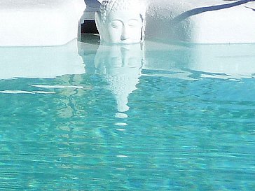 Ferienhaus in Salobreña - Ruhende Buddhas und der Klang des Wassers