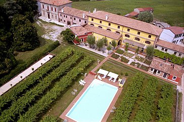 Ferienwohnung in Villa Bartolomea - Agrituirsmo Tenuta La Pila