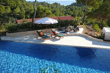 Ferienhaus in San José-Porroig - Gemeinschaftspool mit Wasserfall