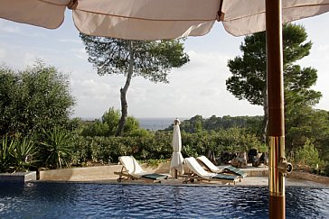 Ferienhaus in San José-Porroig - Gemeinschaftspool mit Wasserfall