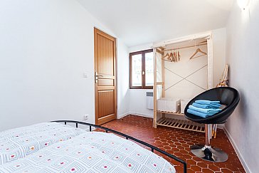 Ferienwohnung in Nizza - Schlafzimmer 2 vom Wohnzimmer ab