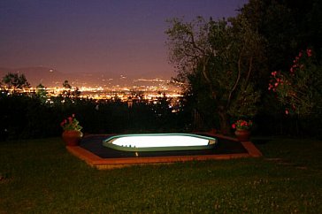 Ferienwohnung in Florenz - Whirlpool bei Nacht
