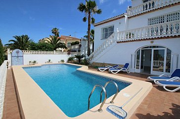 Ferienhaus in Dénia - Poolbereich