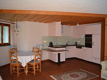 Ferienwohnung in La Punt-Chamues-ch - Esszimmer und Küche