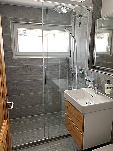 Ferienwohnung in Davos - Badezimmer