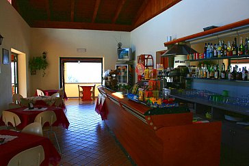 Ferienwohnung in Capo Vaticano - An der Poolbar werden Getränke und Snacks serviert