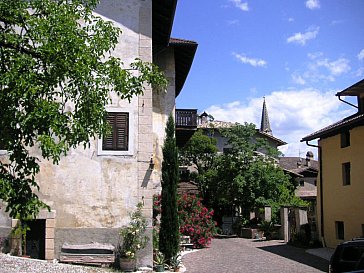 Ferienwohnung in Tramin - Innenhof